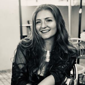 Meet your Posher, Caroline